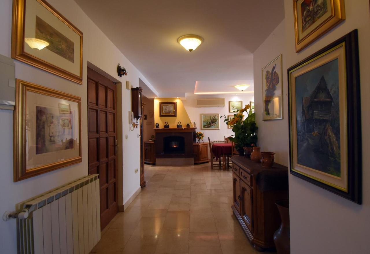 Gallery Premium 99 Near Ammphiteatre With Garage 5 Days And More Gratis Pula Exterior foto