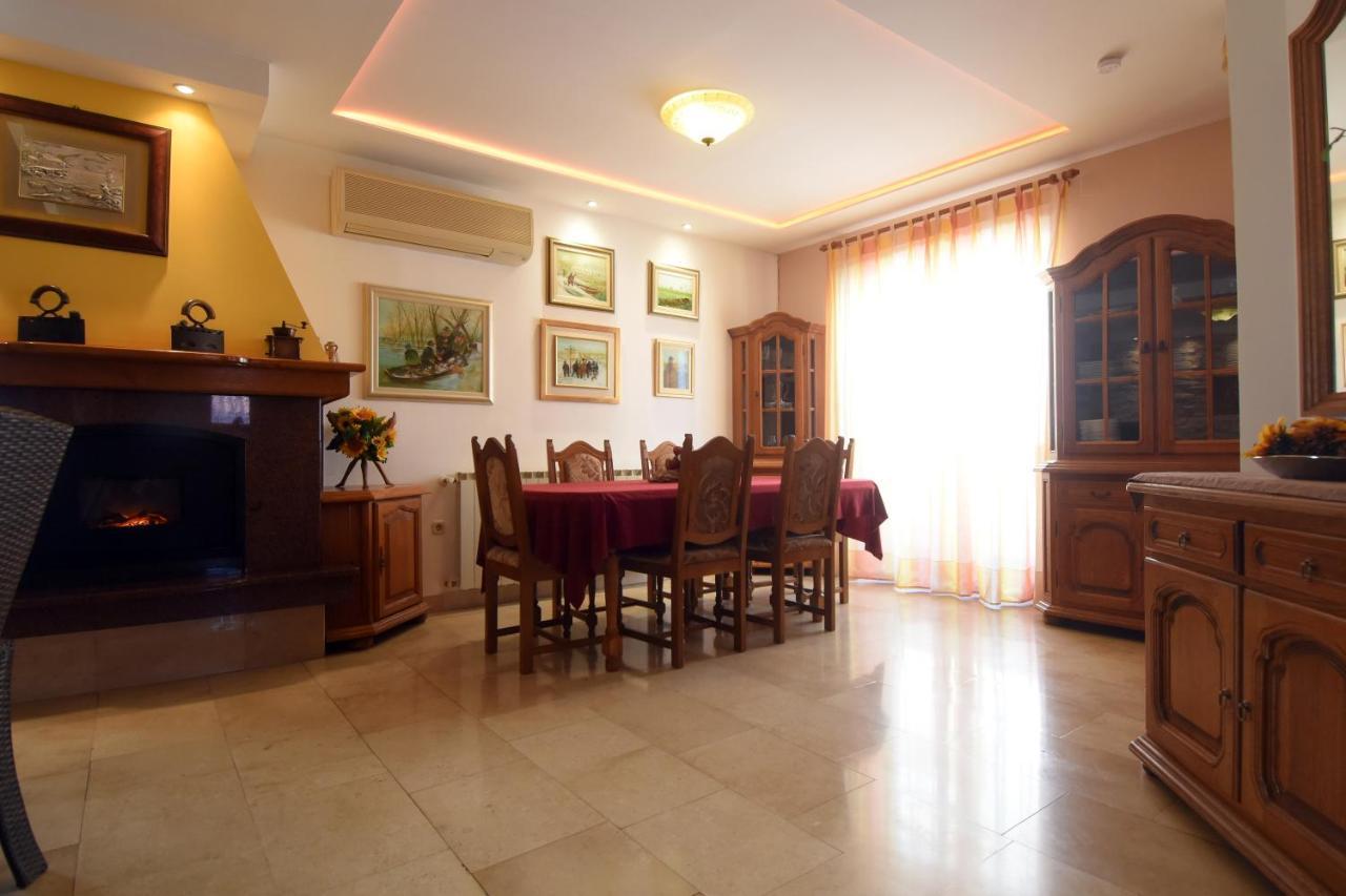 Gallery Premium 99 Near Ammphiteatre With Garage 5 Days And More Gratis Pula Exterior foto