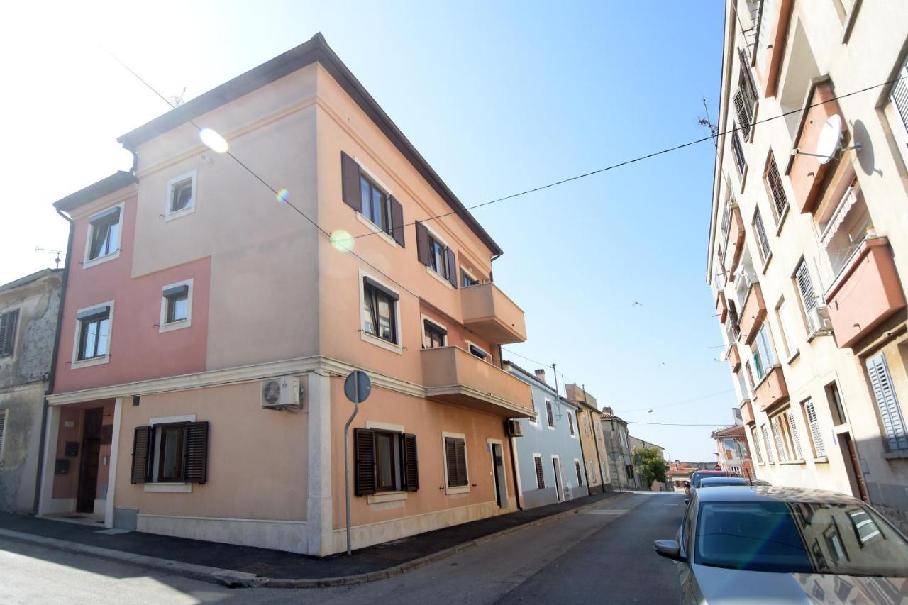 Gallery Premium 99 Near Ammphiteatre With Garage 5 Days And More Gratis Pula Exterior foto